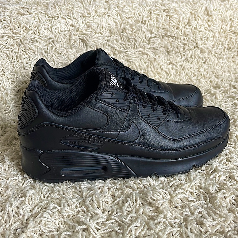 Black nike air max